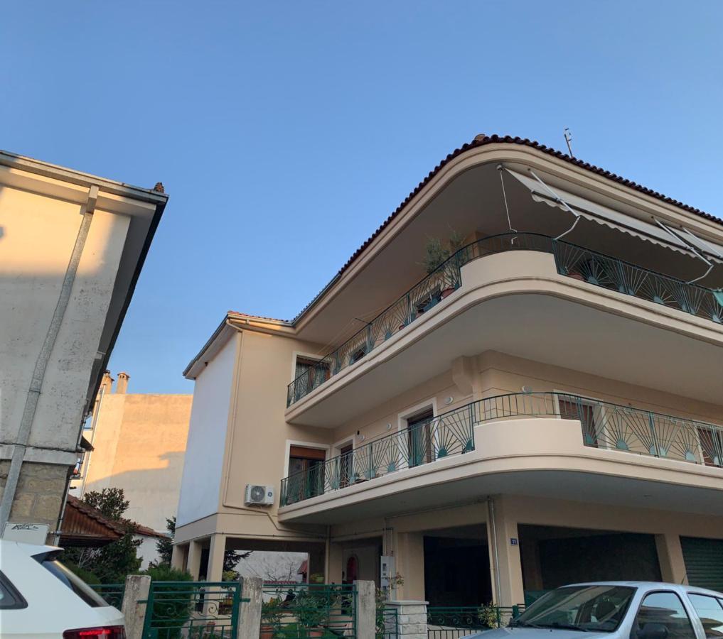 Divine Meteora Luxury Midtown Apartment Калампака Экстерьер фото